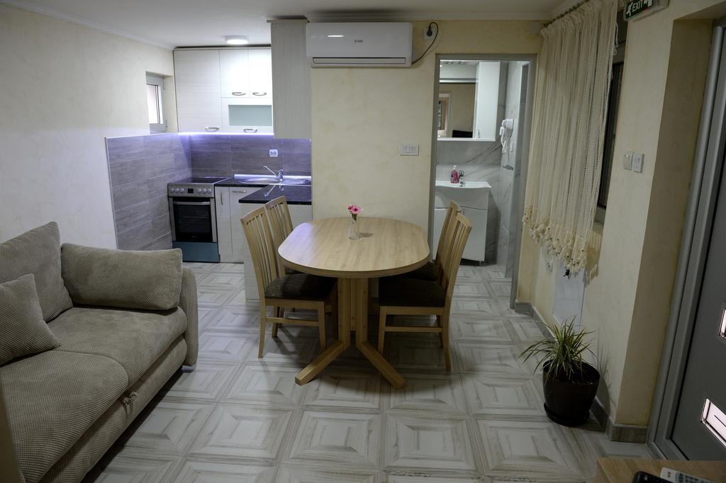 Guesthouse Dokic Leskovac  Eksteriør bilde