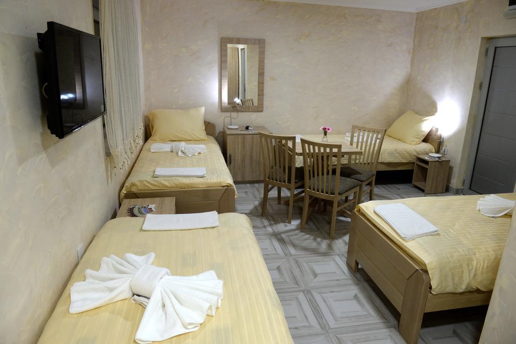 Guesthouse Dokic Leskovac  Eksteriør bilde